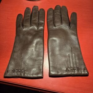 Elegant Brown Leather Gloves. Petite.brand Nrw 100% Leather Gloves.